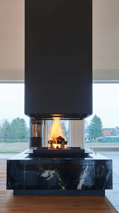 Ofenbau Wolfratshausen - Ofen modern mit Stein
